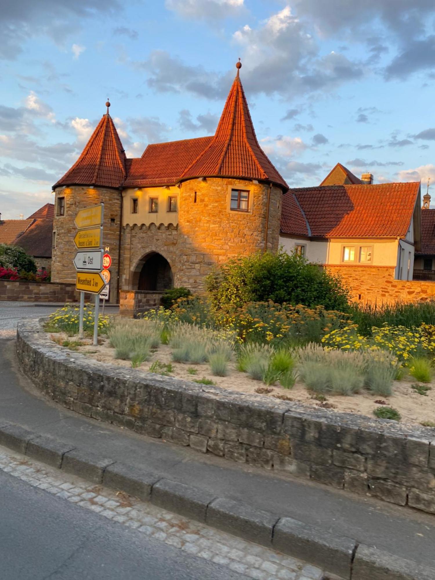 Gasthof Zum Storch Prichsenstadt Exterior foto
