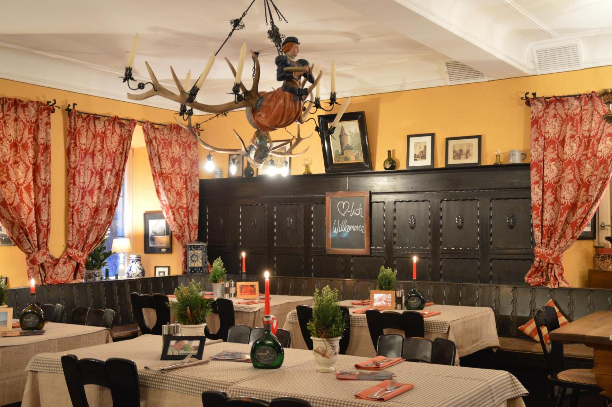 Gasthof Zum Storch Prichsenstadt Exterior foto